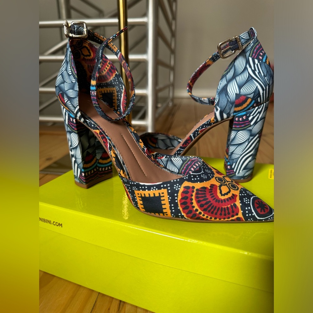 Gianni Bini size 9 heels